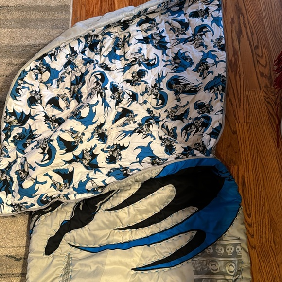 Pottery Barn Kids Batman Sleeping Bag! - Picture 3 of 4